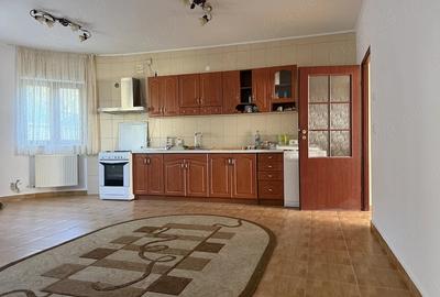 Casă cu Teren 1100 Mp în Central - 3