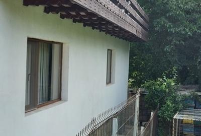 Slanic, casa de vacanta, mica pensiune, P+1E, an 2014 - 19