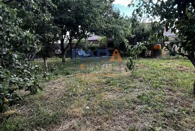 Casă cu 3 camere cu Canalizare în Cordun - 2