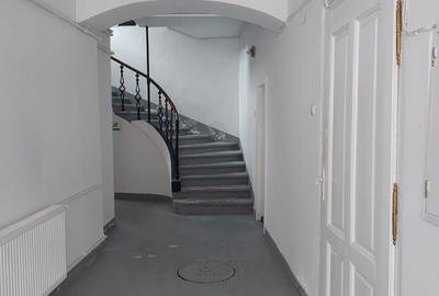 Casă cu 6 camere cu Teren 277 Mp în Central - 5