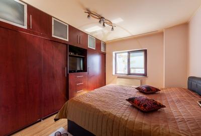 Apartament cu 4 camere decomandat în Bere - 5