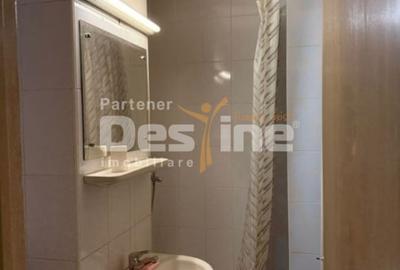 Apartament cu 4 camere decomandat în Rahova - 9