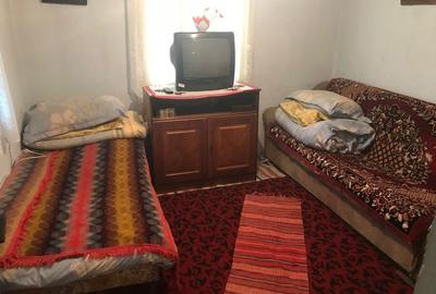 Casă cu 3 camere în Mărgineni - 1
