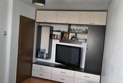 Apartament cu 2 camere decomandat în Apollo - 1