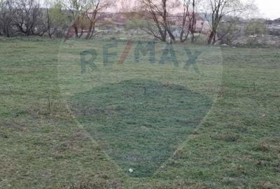 Teren de 6322 mp, în Central - 1