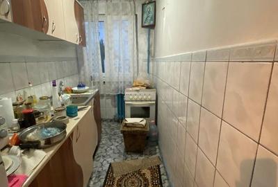 Apartament cu 2 camere nedecomandat în Narcisa