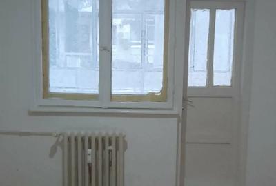 Inchiriez apartament 2 camere - 4