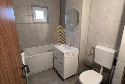 Apartament cu 3 camere decomandat în Central - 10