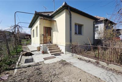 Casă individuală cu 2 camere cu Canalizare în Dâmbul Rotund - 1