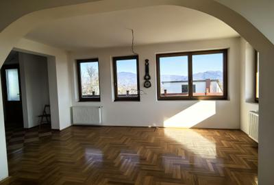 Vila/Pensiune 620mp  , teren generos 3862mp , priveliste de top , neopturata - 5