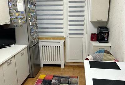 Apartament cu 3 camere decomandat în Central - 1