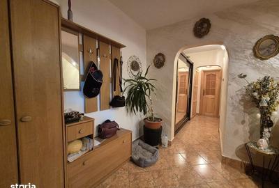Apartament cu 3 camere decomandat în Central - 3