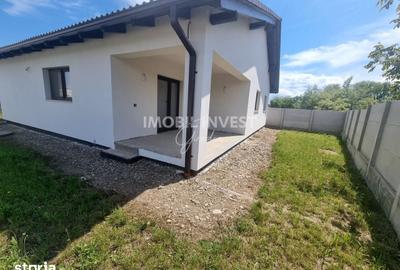 Casă cu 3 camere cu Teren 454 Mp în Cetate - 6