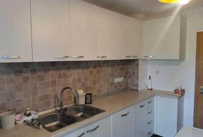 Apartament cu 3 camere decomandat în Aradului - 8