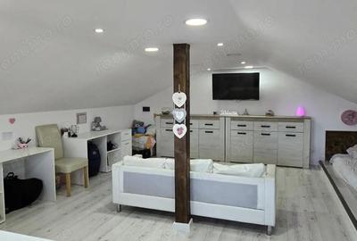 Casă cu 4 camere cu Canalizare în Dezmir - 1