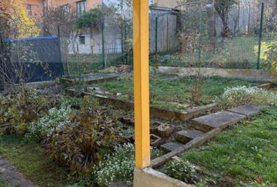 Vila in zona linistita, pe o strada inchisa perfecta pentru - 3