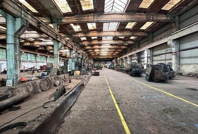 Spațiu industrial, de 5,132 mp, în Industrială - 3