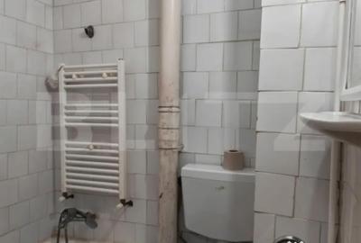 Apartament cu 2 camere semidecomandat în Micro 1 - 3