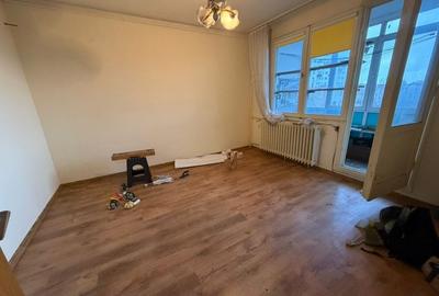 Apartament cu 4 camere decomandat în Berceni - 2