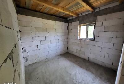 Casă cu 4 camere cu Teren 1233 Mp în Odaia Manolache - 12