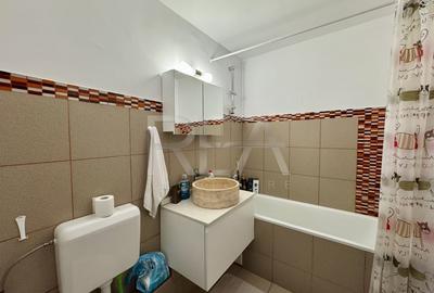 4 camere renovat in Turda cu vedere pe spate - 12