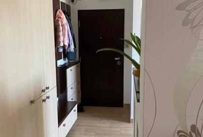 Apartament cu 3 camere decomandat în Dacia
