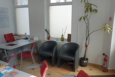 Birou, de 55 mp, în Capitol - 4