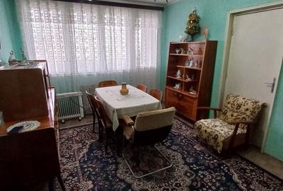 Apartament cu 3 camere semidecomandat în Mazepa 1 - 2