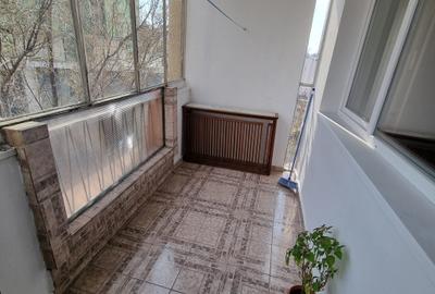 Apartament cu 3 camere decomandat, mobilat în Cotroceni - 11