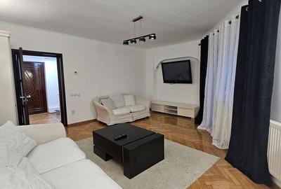 Apartament cu 2 camere decomandat în Școlilor - 2