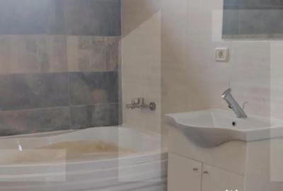 Casă cu 7 camere cu Teren 290 Mp în Sânleani - 8