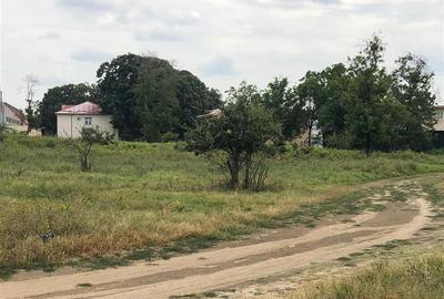 Teren Construcții intravilan de 2000 mp, în Vest - 10