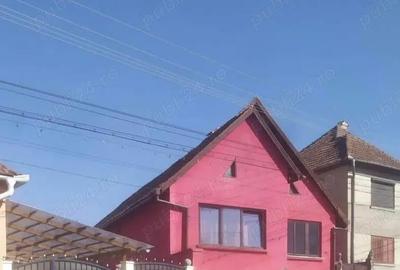 Casă cu 5 camere cu Teren 380 Mp în Agnita - 1