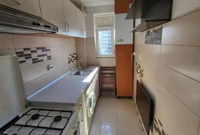 Apartament cu 2 camere decomandat, mobilat în Hala Centrală - 6