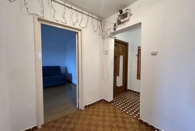 Apartament cu 3 camere decomandat în Casa de Cultură