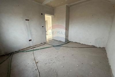 Casă / Vilă cu 4 camere de vânzare în zona Ghercesti - 9