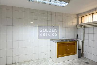 Casă individuală cu 8 camere cu Canalizare în Aviației - 9