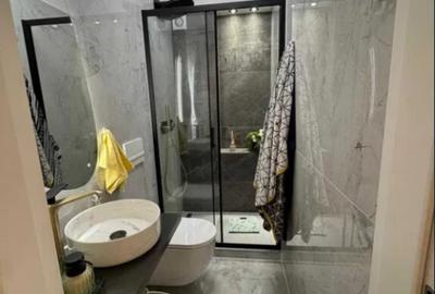 Apartament cu 3 camere decomandat în Tractorul - 9