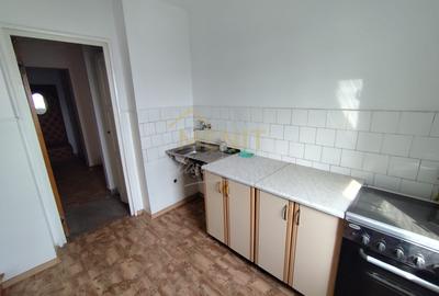 Apartament cu 3 camere decomandat, mobilat în 8 Martie - 15