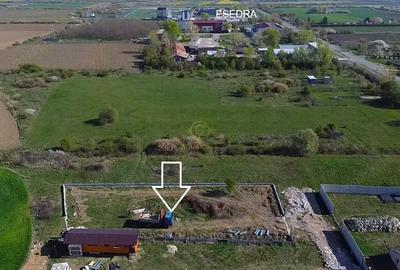 Teren de 1000 mp, în Nord - 4
