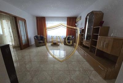 Apartament cu 3 camere semidecomandat, mobilat în Unirii