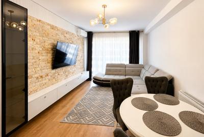 Apartament cu 3 camere decomandat, mobilat în Tractorul