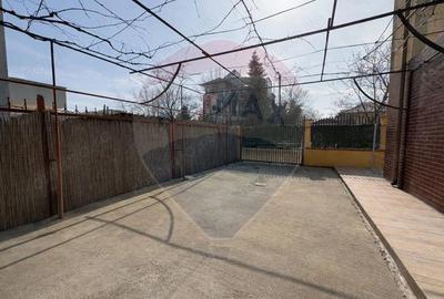 Apartament cu 3 camere decomandat, mobilat în Central - 8