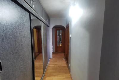 Apartament cu 3 camere decomandat în Obcini - 2