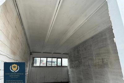 Spațiu comercial, de 390 mp, în Central - 4