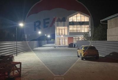 Spațiu comercial, de 410 mp, în Central - 2