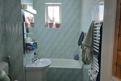Apartament cu 4 camere decomandat în Progresul - 17
