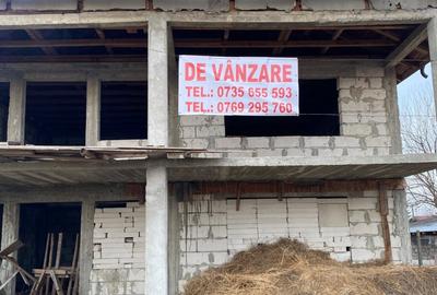 Casă cu 4 camere cu Teren 1280 Mp în Lilieci - 1