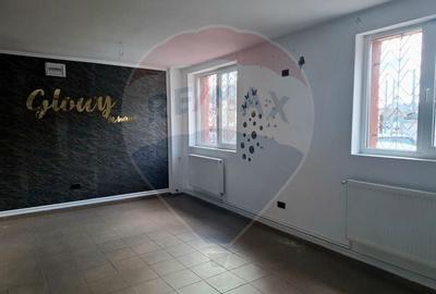 Spatiu comercial 40mp de inchiriat in zona UTA - 1