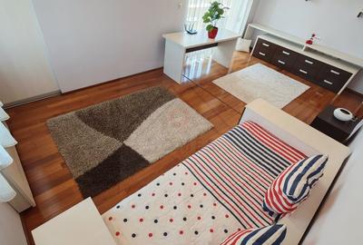 Casă individuală cu 8 camere cu Canalizare în Fratelia - 9